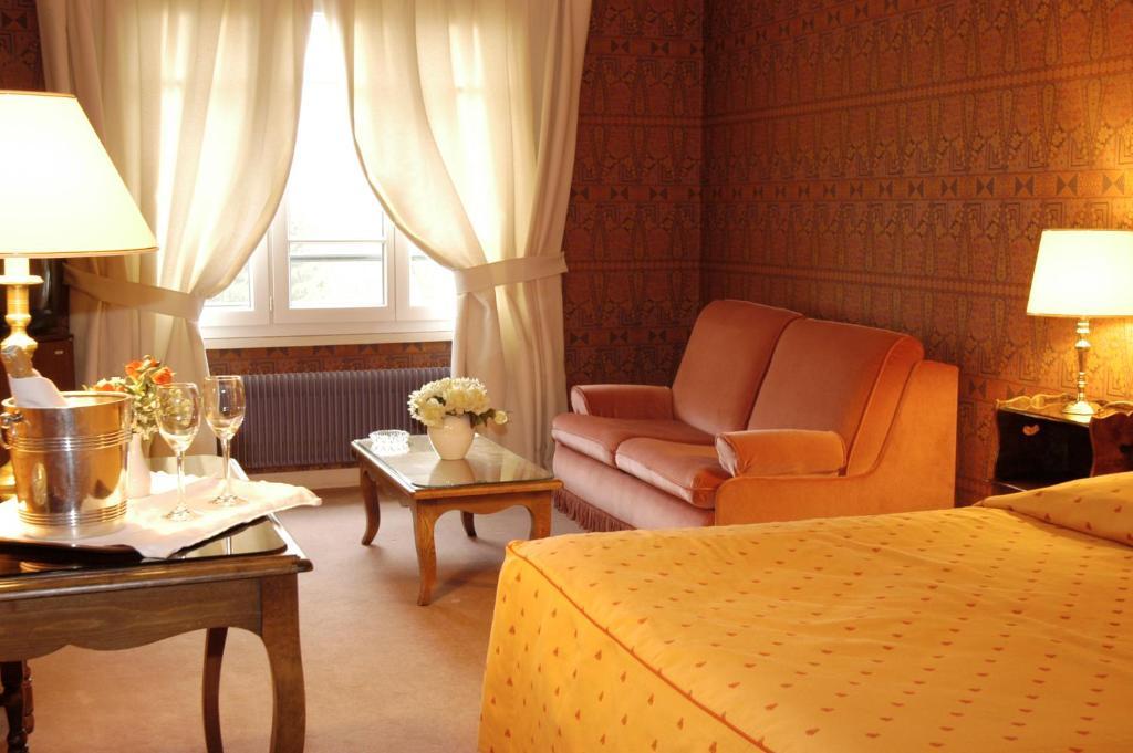 Hostellerie La Huchette Replonges Værelse billede