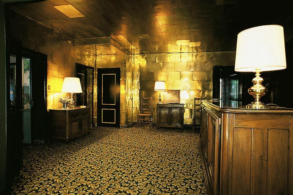 Hostellerie La Huchette Replonges Eksteriør billede