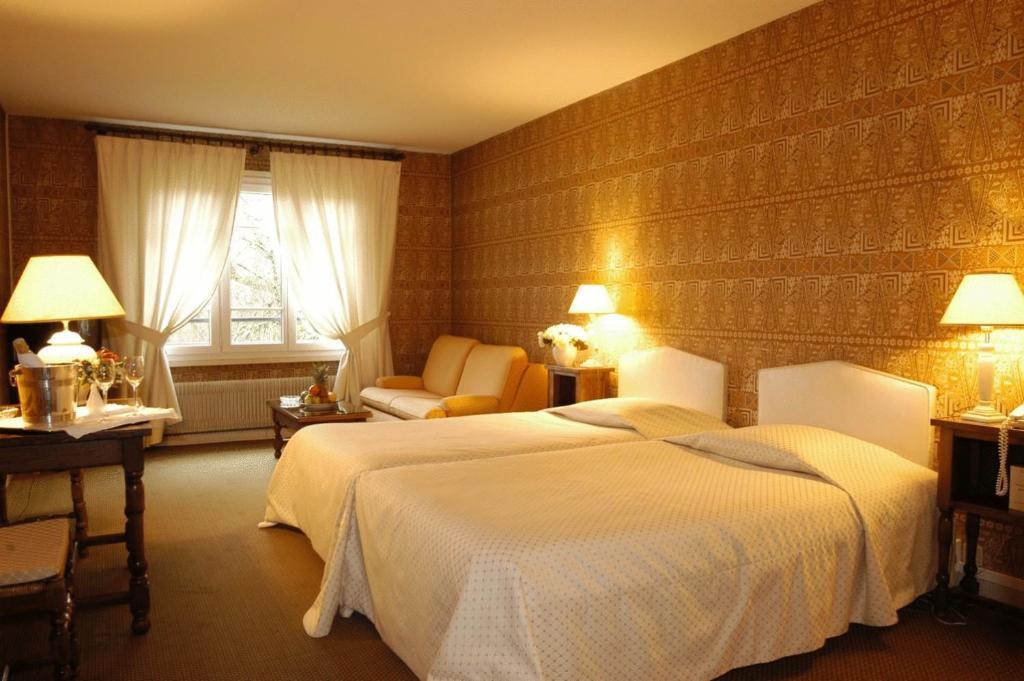 Hostellerie La Huchette Replonges Værelse billede